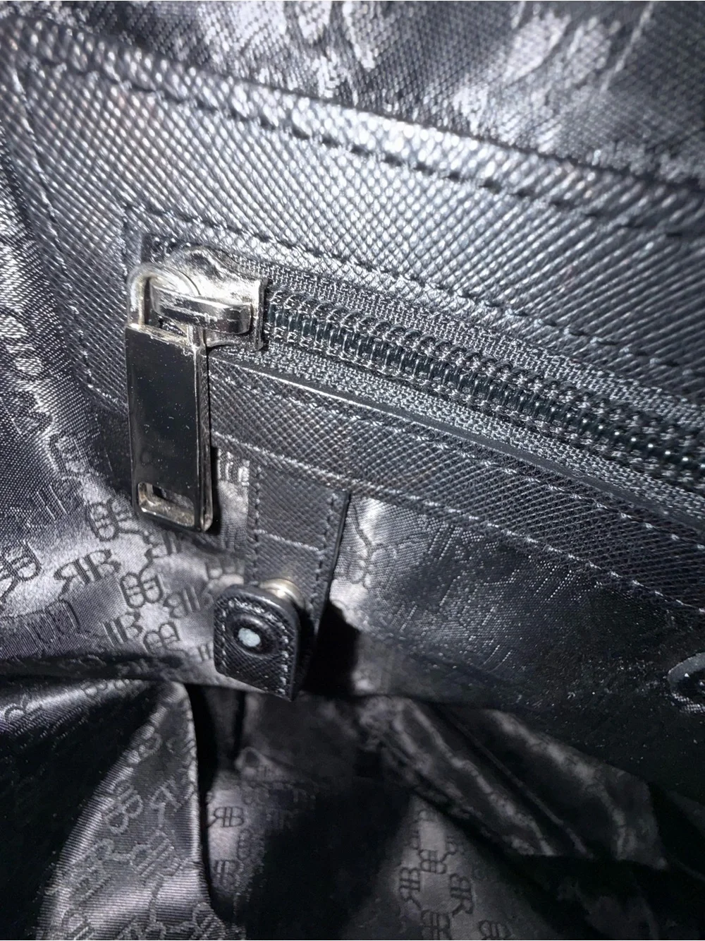 Banana Republic Men’s Classic Black Leather Tote Bag.